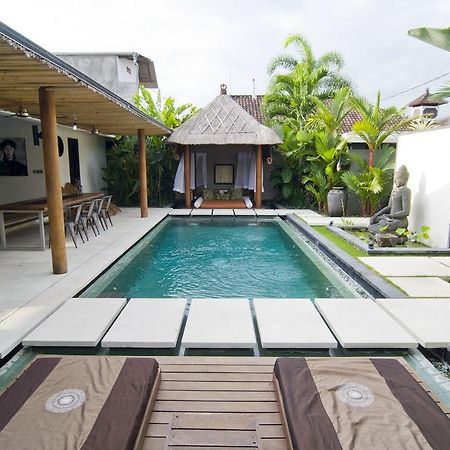 Villa Putih Seminyak  Bagian luar foto